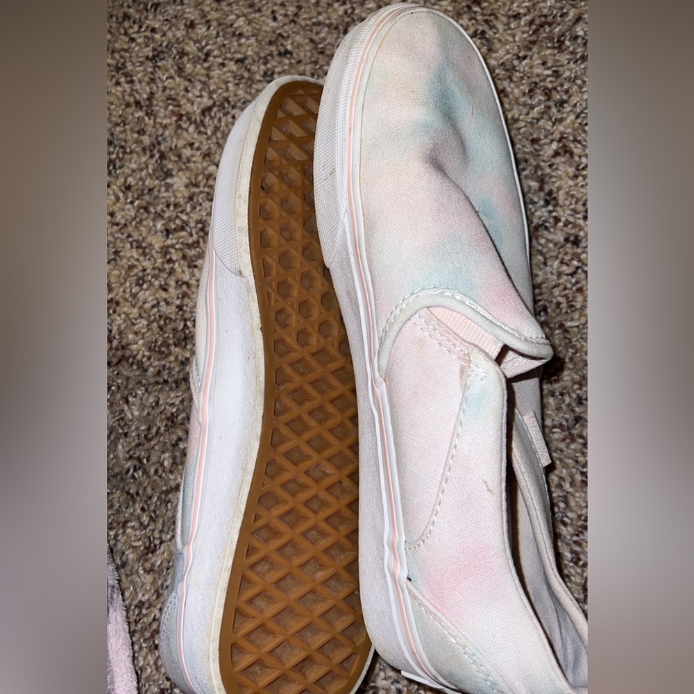 Vans - Picture 3 of 4